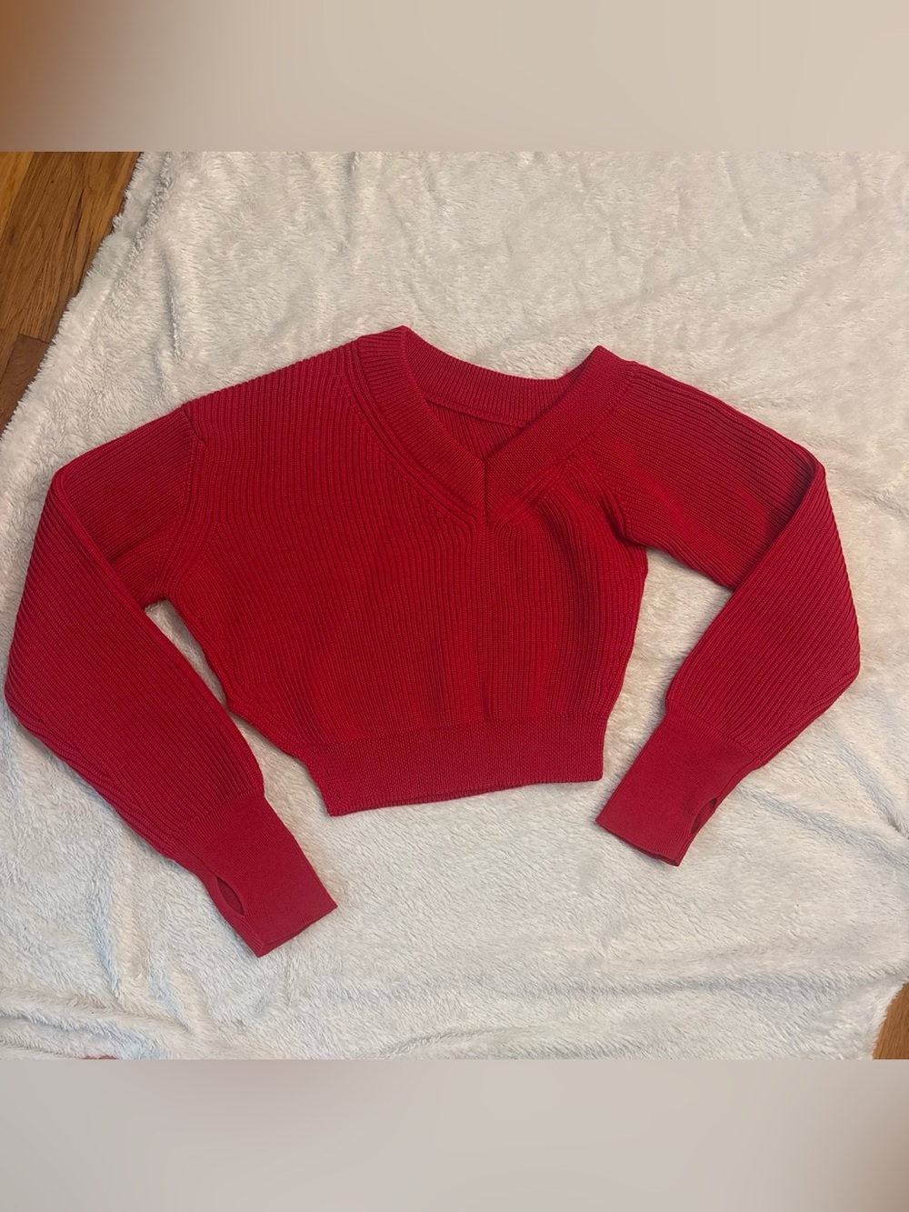 Jacquemus Red Ribbed V-Neck Cropped Sweater